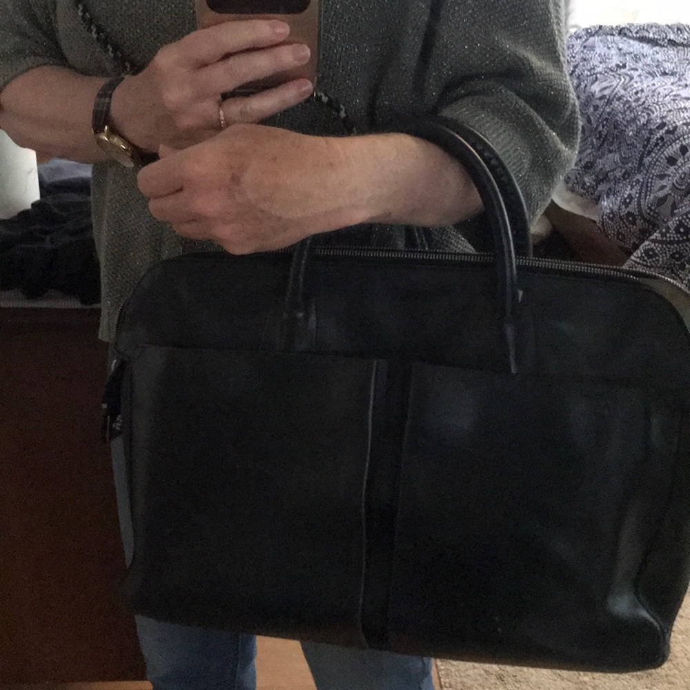 COPY - COPY - Bally satchel purse. - Picture 7 of 10